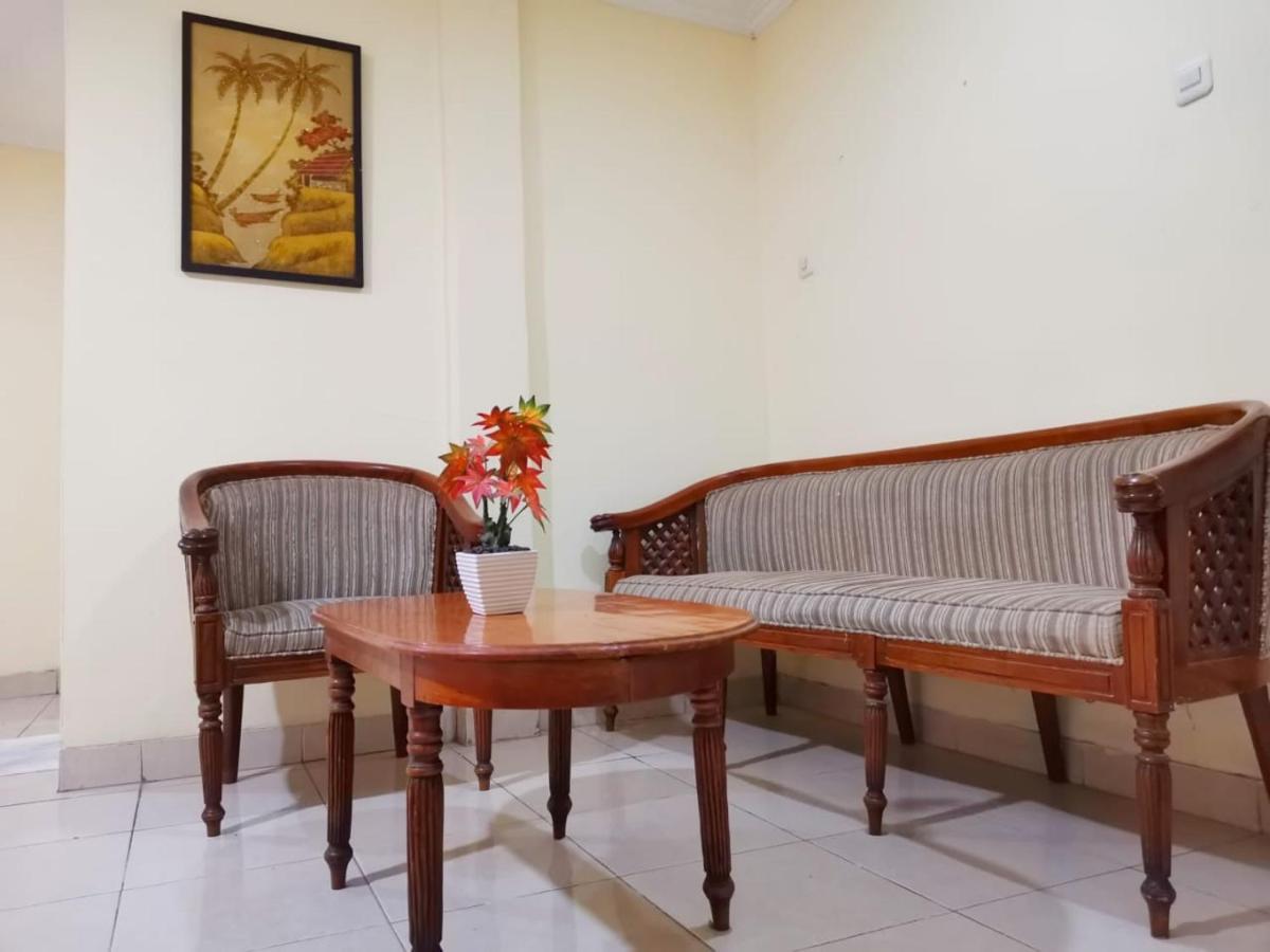 Hotel Nusantara Indah Syariah Jakarta Exterior foto